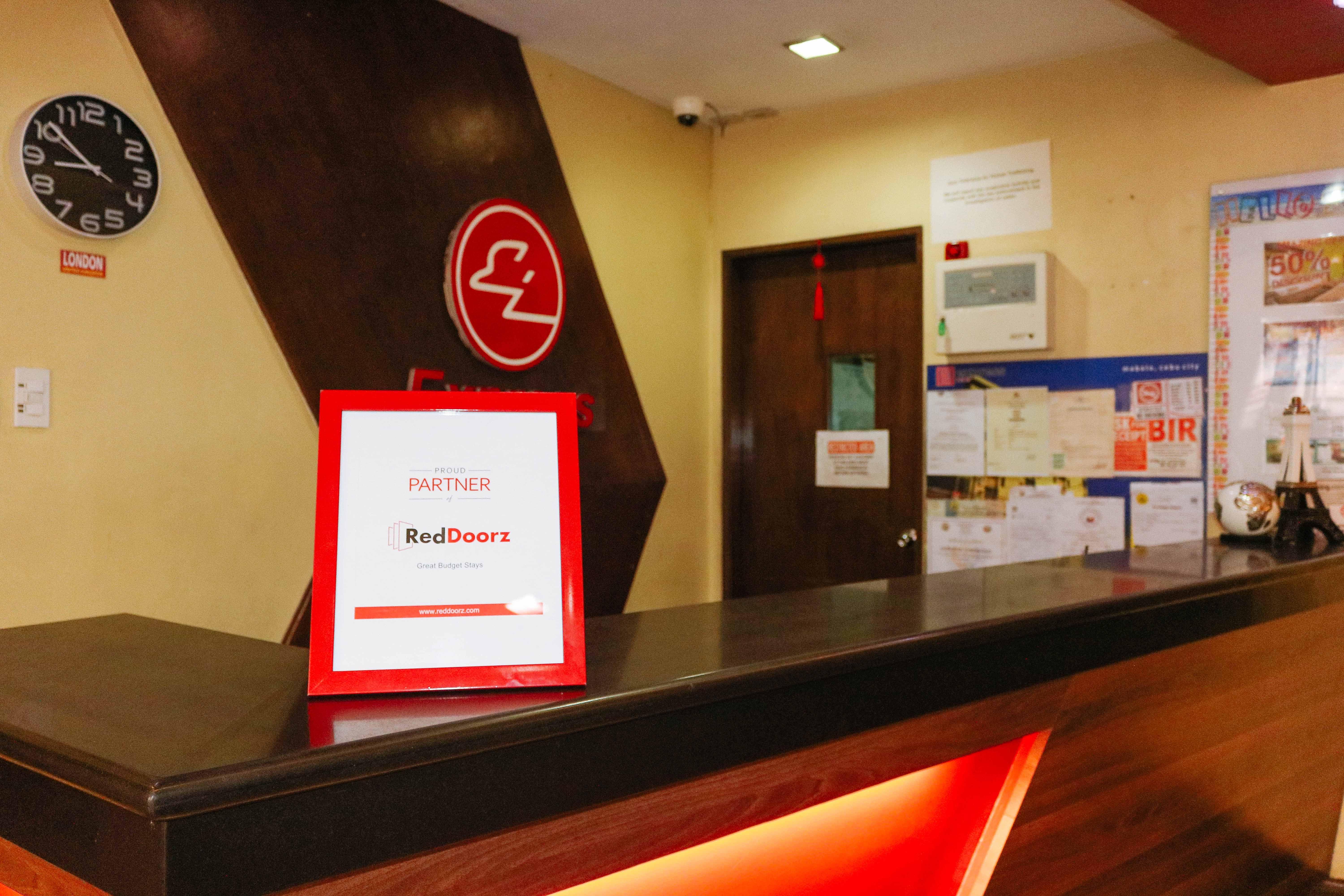 Hotel RedDoorz @ MJ Cuenco Avenue Cebu Zewnętrze zdjęcie